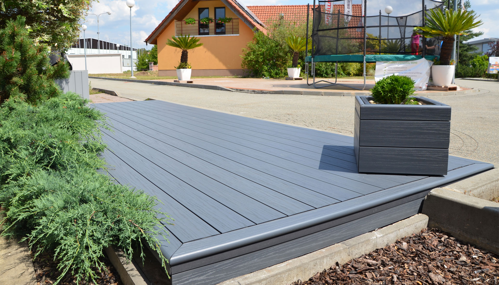 Nomawood® Alaska terasa a květináč