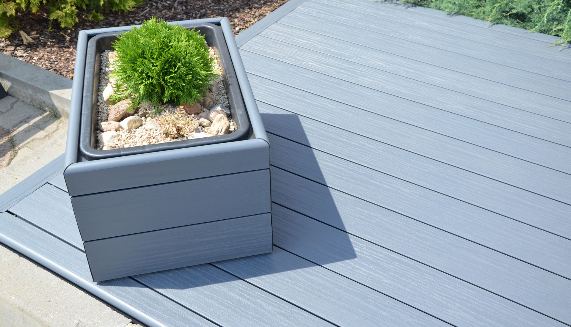 Nomawood® Monatna terasa a květináč